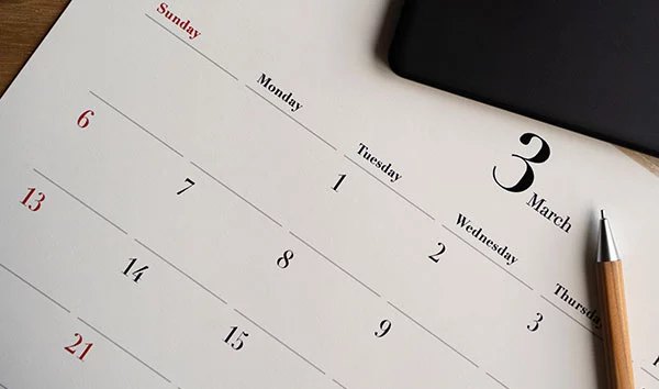 パソコンの安い時期はあるの？価格が下がる狙い目のタイミングを一挙紹介！